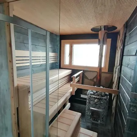 Lakeside Jyvaeskylae Holiday home *